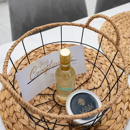 Lazuli Seaview 2bdr Διαμέρισμα Λάρνακα