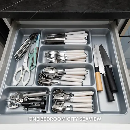 Lazuli Seaview 2bdr Apartament *