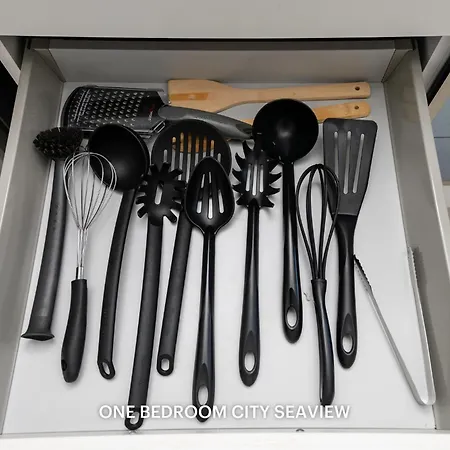 Lazuli Seaview 2bdr Larnaca