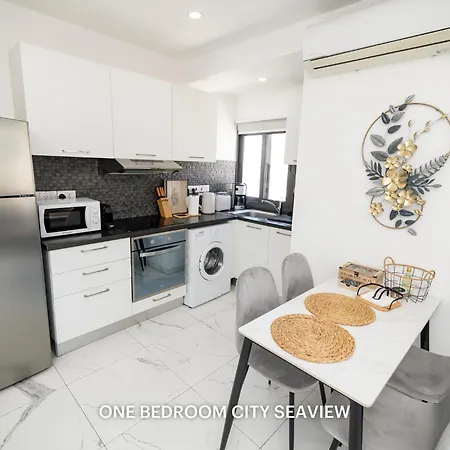 Lazuli Seaview 2bdr Apartament