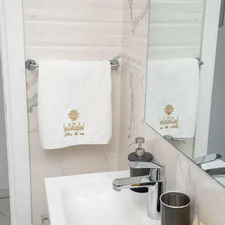 Lazuli Seaview 2bdr Apartament *