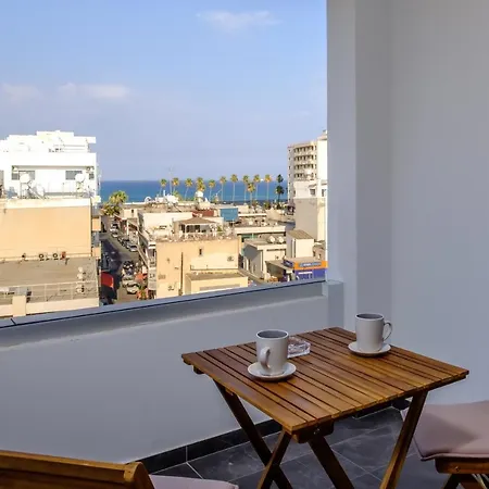Lazuli Seaview 2bdr * Larnaca
