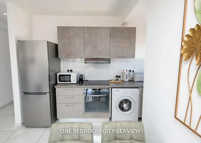 Lazuli Seaview 2bdr アパート *