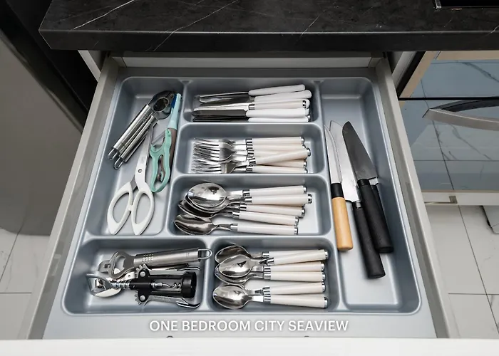 Lazuli Seaview 2bdr アパート *