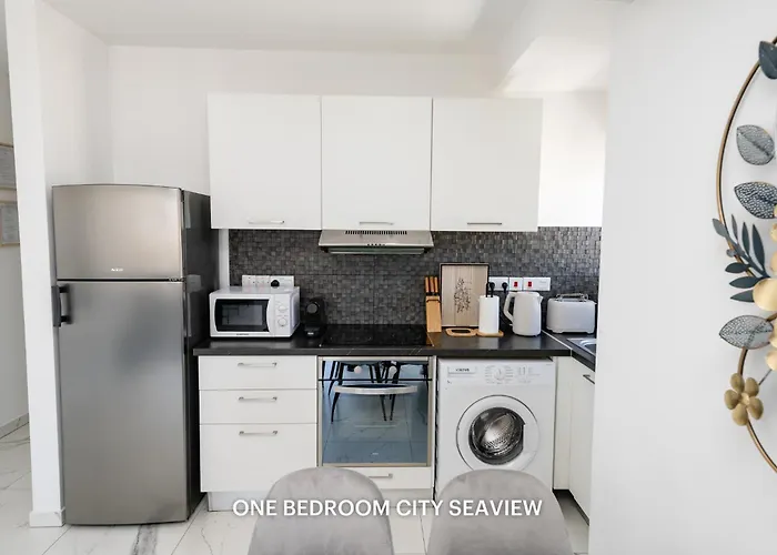 Lazuli Seaview 2bdr アパート ラルナカ